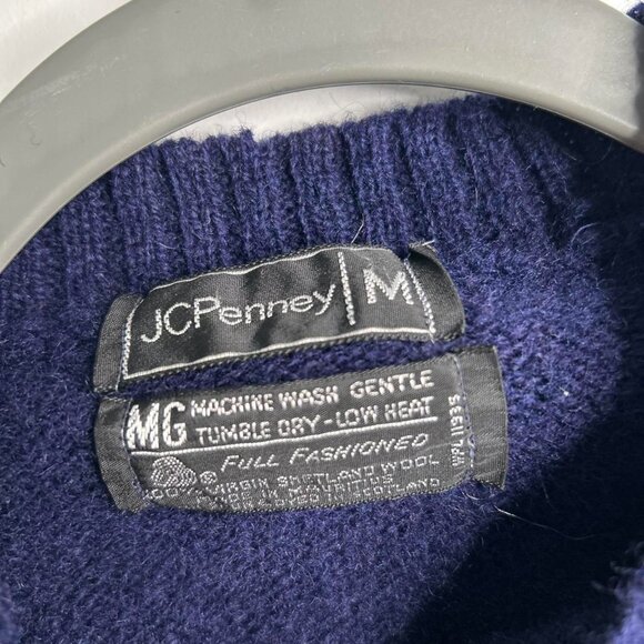 90s vintage navy blue sweater size medium by JCPenney 100% wool - Picture 4 of 4